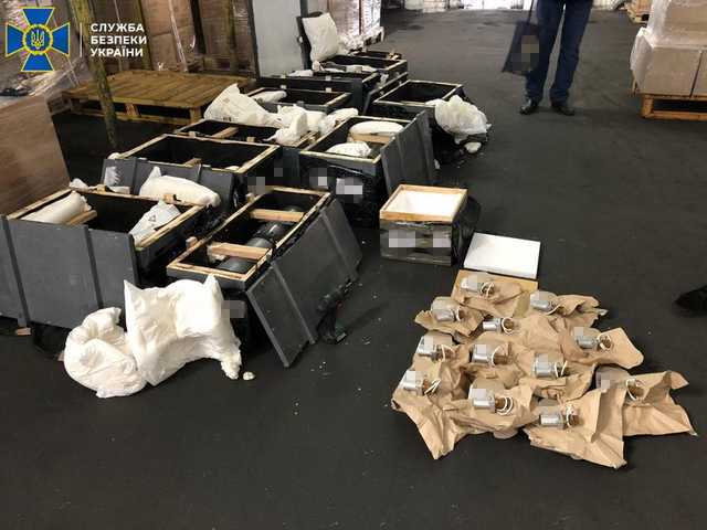 В Україні “відмивали” російські комплектуючі для продажу в Азію, – СБУ