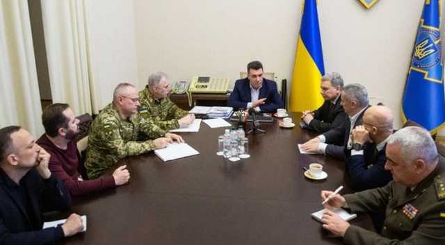 Сегодня СНБО может закрыть границы Украины из-за распространения коронавируса