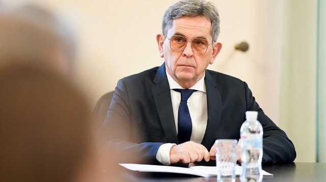 Коронавирус: Министр здравоохранения инициирует внеочередное заседание Рады