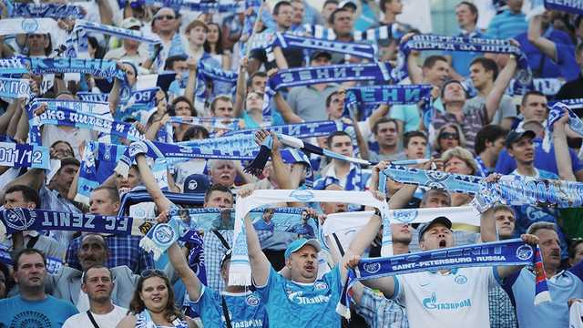 Болельщики в России скандировали "Мы все умрем" из-за коронавируса