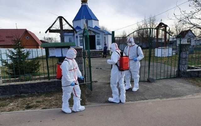 Дочь работает в детсаде: выяснилось, с кем контактировала первая жертва COVID-19 в Украине