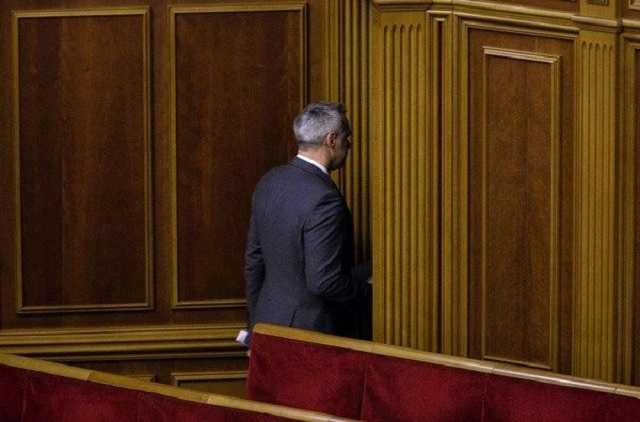 Без царя в голове или Шесть нянек и седьмая на очереди