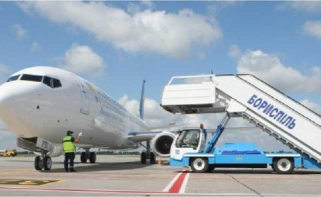 На Шри-Ланке более сотни украинцев не посадили на борт в Украину