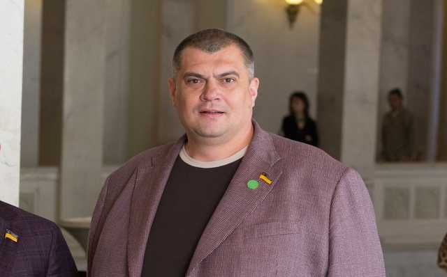 Нардеп "Юзик" попал в аварию в центре Киева