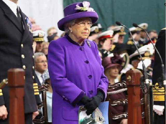 Из-за коронавируса королева Елизавета отказалась принимать у себя императора Японии