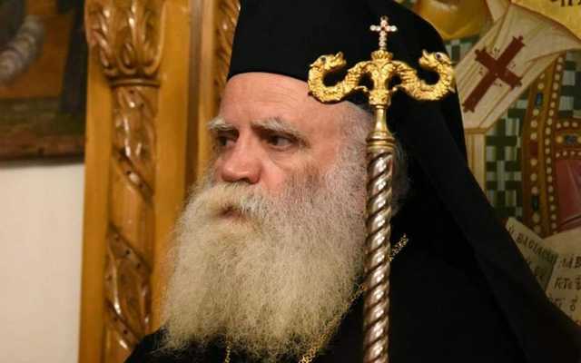 У Греції затримали митрополита за службу в церкві під час карантину