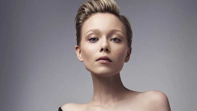 Голливудская актриса украинского происхождения Сахно слегла с коронавирусом