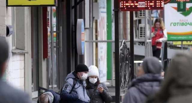 Банки України та коронавірус: санітарні години, обмеження продажу валюти, закриття відділень