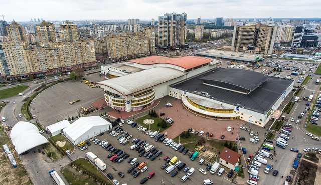 Влада вивчає ідею облаштувати гігантський шпиталь на лівому березі в Києві