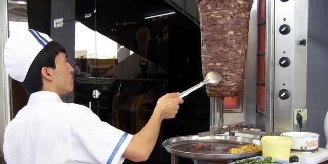 В Киеве запретили продавать шаурму и кофе на вынос