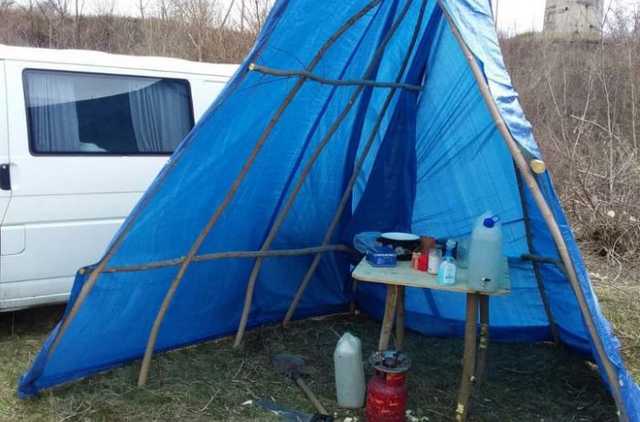 Ушел в лес на карантин: мужчина вернувшийся из Италии поразил ответственным поведение