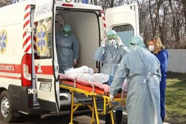 В Тернополе врач заразился коронавирусом