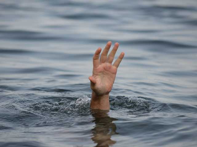 Возле столичного яхт-клуба обнаружили утопленника