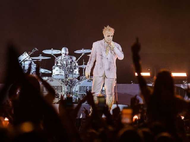 Солист Rammstein Тилль Линдеманн госпитализирован с коронавирусом