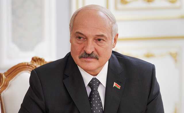 Беларусь не будет отменять празднование 75-летия Победы из-за коронавируса, – Лукашенко