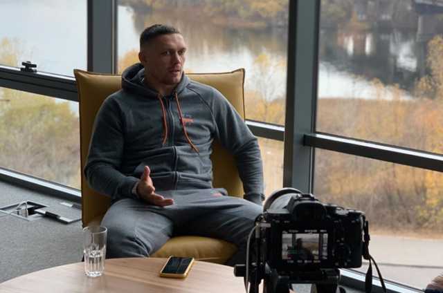 Украинец Усик вошел в тройку лучших супертяжеловесов