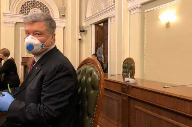 "Цирк на дроті!": украинцы троллят показуху Порошенко во время карантина