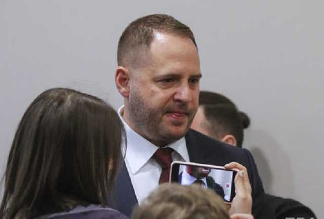 Лерос нанес термоядерный удар не только по Ермаку, но и по Зеленскому — Бутусов