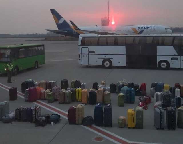 Прилетевших с Бали украинцев уговорили на обсервацию в отелях