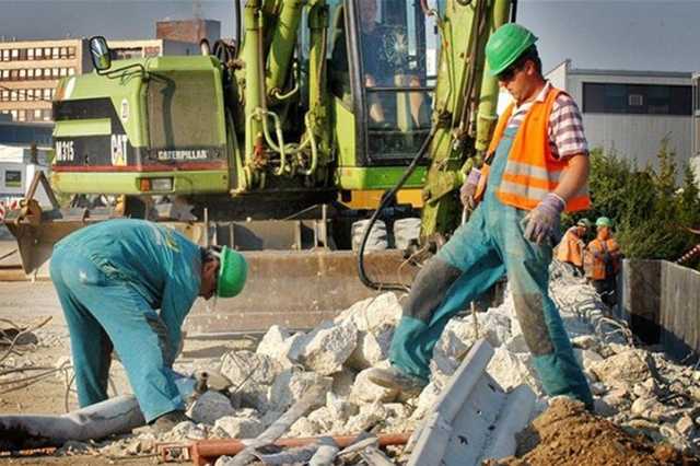 Стало известно, сколько украинцев в Польше потеряли работу