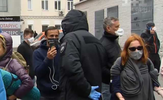 Украинцев с Бали отпустили домой: для них ввели особые правила