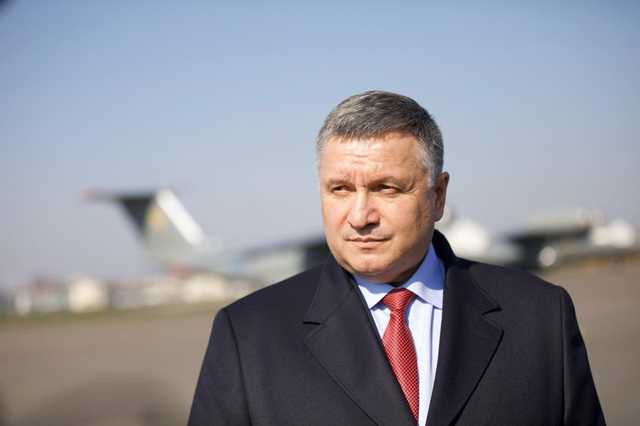 Україна готує вертоліт-реанімацію для допомоги італійцям, – Аваков