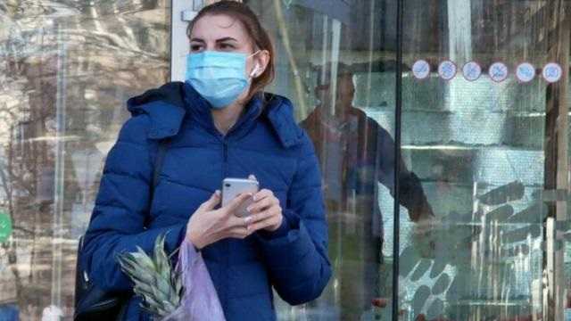 В правительстве опровергли обязанность магазинов выдавать покупателям маски