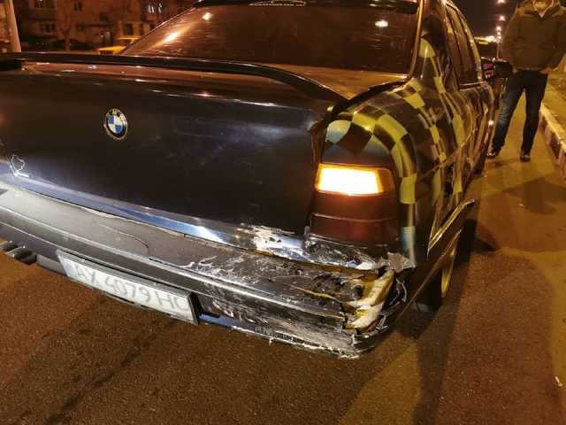 В Харькове пьяный неадекват устроил ДТП и напал на беременную девушку