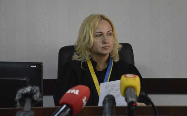 Гламурная жизнь «оборотня в мантии» Галины Подзигун. Часть 1 - «Тётя Гала»