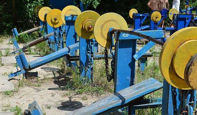 "Качки", полиция и "Слава Украине": как протест спортсменов в Гидропарке закончился "пшиком"
