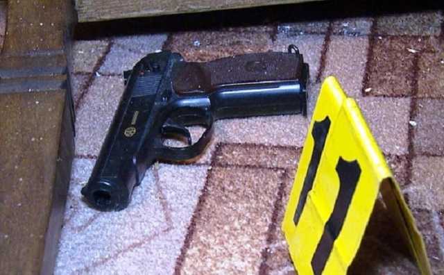 Под Винницей мужчина подстрелил четверых полицейских