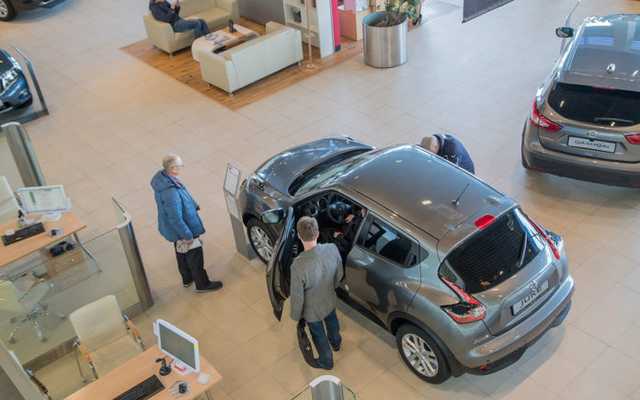Коронавирус не помеха: в Украине возобновили работу автосалоны
