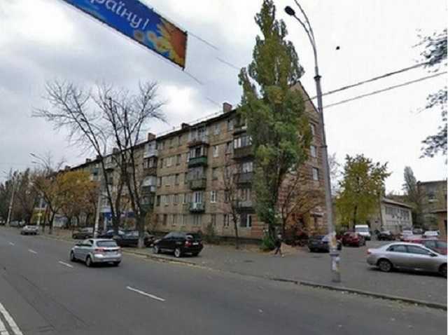 В Киеве на одной из главных трасс ограничили движение транспорта