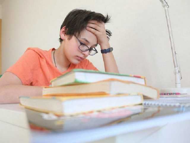 Школа онлайн: расписание уроков на ТВ и трансляций во время карантина