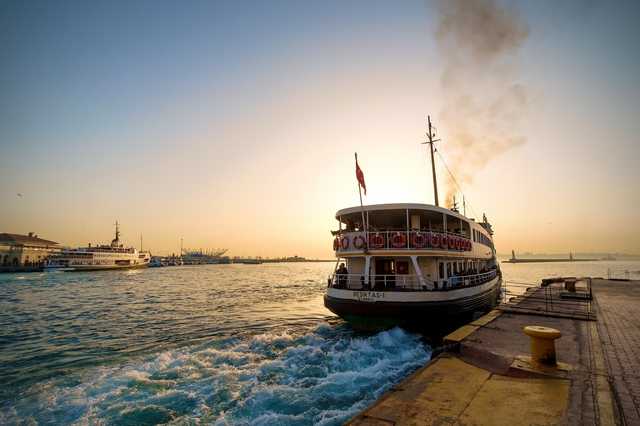 З Туреччини додому поромом повертаються 40 громадян України