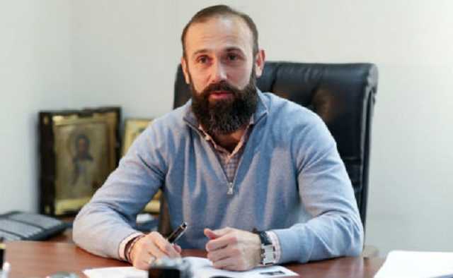 Артур Емельянов лоббирует в Хозяйственный суд своего карманного судью Романа Бойко