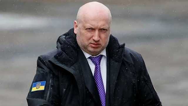 Турчинов пообещал вернуть Крым: в Москве огрызнулись