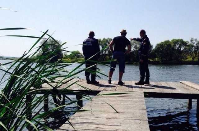 У ставку на Вінниччині знайшли тіло військового