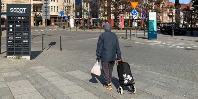 Польша начинает постепенный выход из карантина с 19 апреля