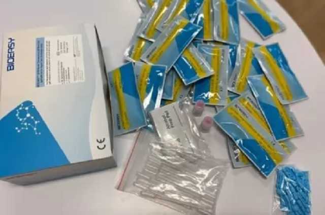 Украинские аптеки заполонили экспресс-тесты на COVID-19: почему это – деньги на ветер