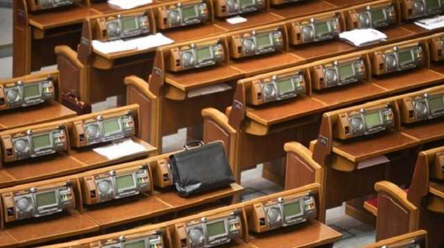 Рада після годинної перерви ухвалила зміни до Регламенту: “Батьківщина” та “Євросолідарність” проти