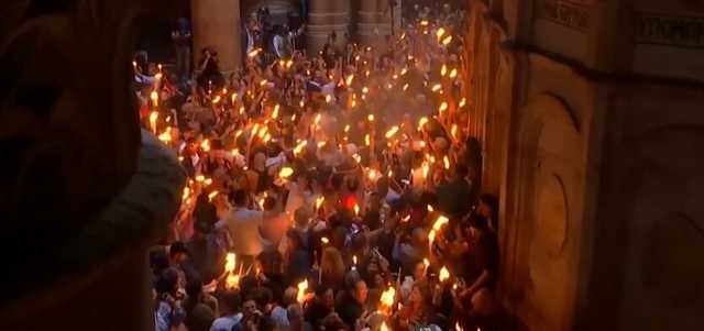 Украинская православная церковь может остаться на Пасху без благодатного огня