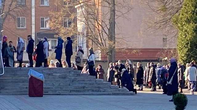 Нацполиция завела уголовное дело после скопления верующих в храме Днепре