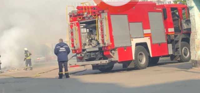 Ни дня без пожара: в Киеве произошло серьезное ЧП возле жилых домов
