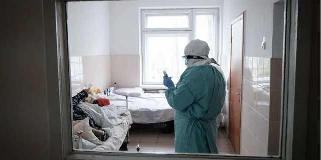 В Мариуполе от коронавируса выздоровела 95-летняя женщина