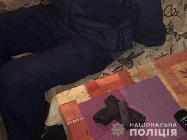 В Киеве мужчина стрелял по прохожим