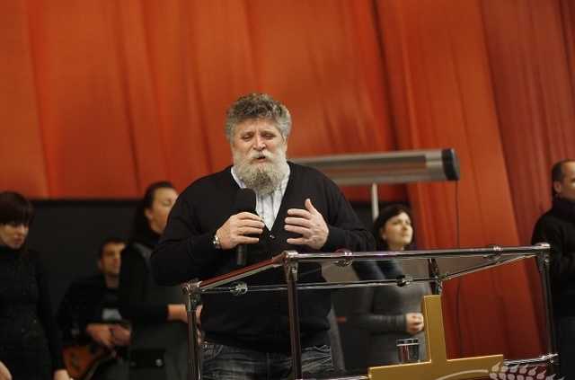 Пастор из Киева рассказал о впечатляющей борьбе с COVID-19