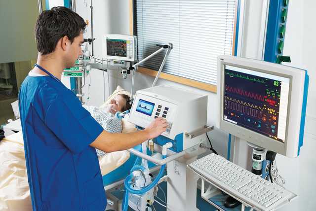 Степанов: Минздрав закупит 200 аппаратов ИВЛ украинского производства