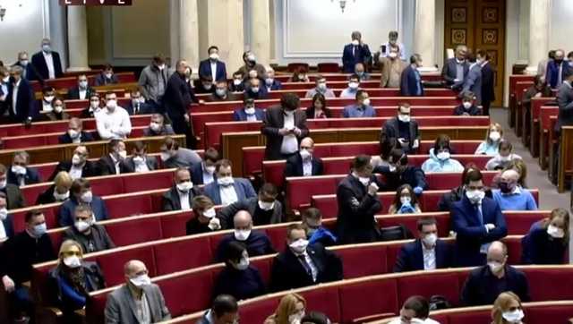 Представителей МВФ пригласили на обсуждение "антиколомойского закона"