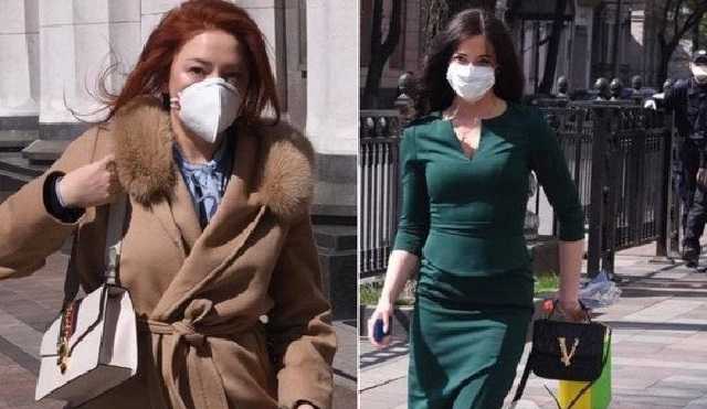 -       Versace  Gucci